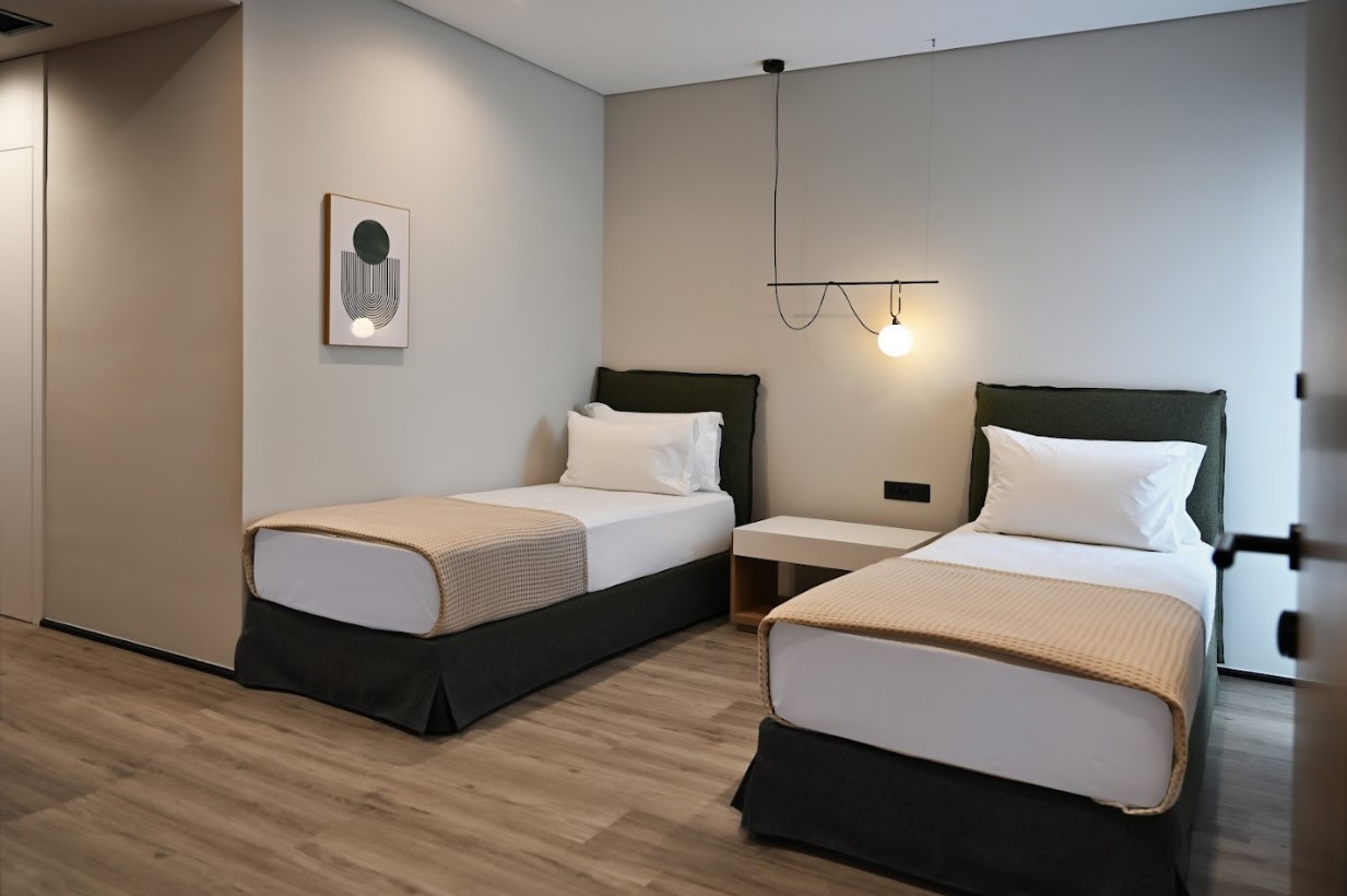 Deluxe Room 3